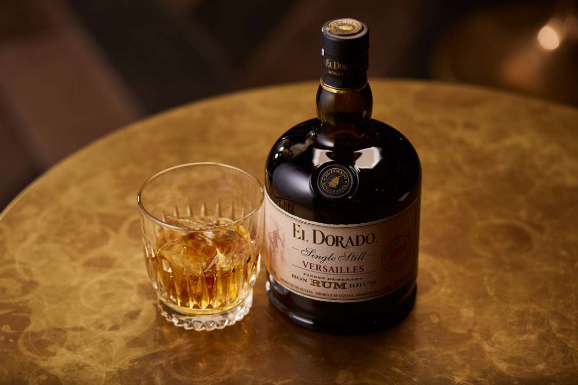 Single Still Versailles